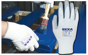 OXXA X Nitrile Pro, goed grip in zowel vochtige als droge omstandigheden.