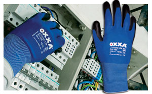 OXXA X Nitrile Pro, goed grip in zowel vochtige als droge omstandigheden.